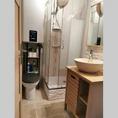 Le 112 St Leo Apartman